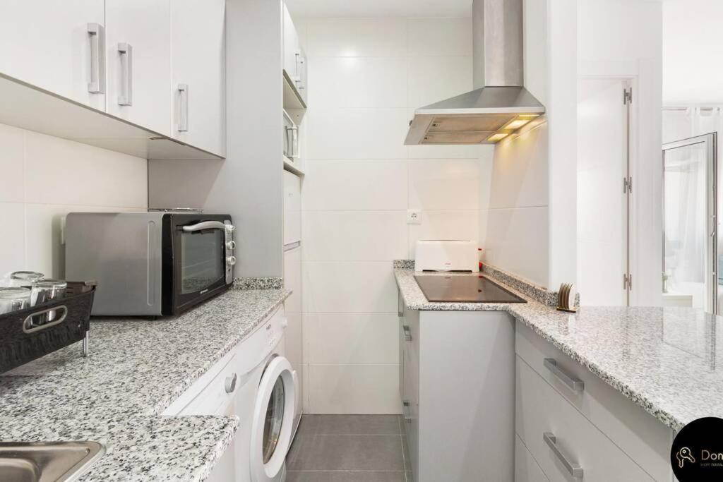 Nice Apartment View With Balcony In فوينخيرولا المظهر الخارجي الصورة